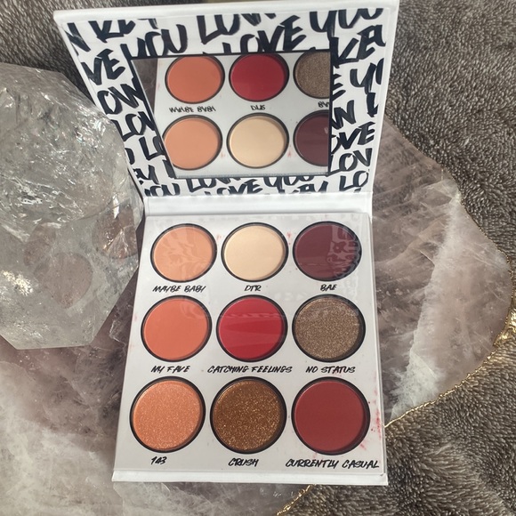 BH Cosmetics Low Key Love You Eyeshadow Palette - Picture 2 of 3